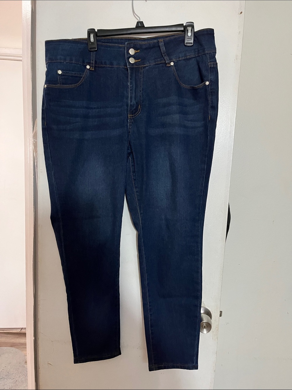 Tahari Dark Blue Stretch Jeggings